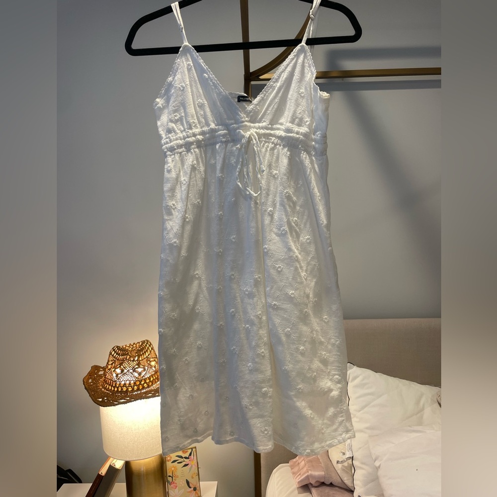 NEVER WORN brandy melville white floral dress